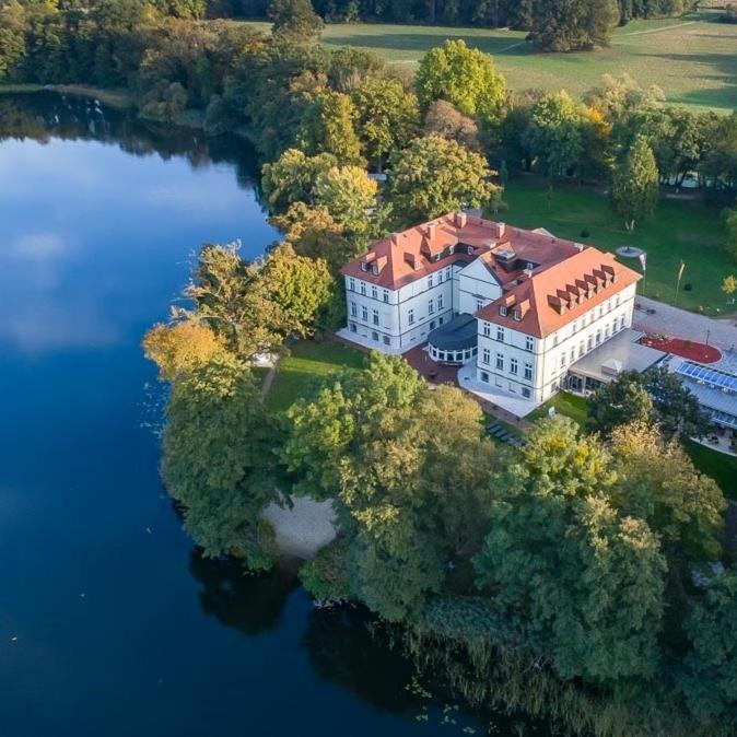 Hotel Seeschloss Schorssow Exterior foto